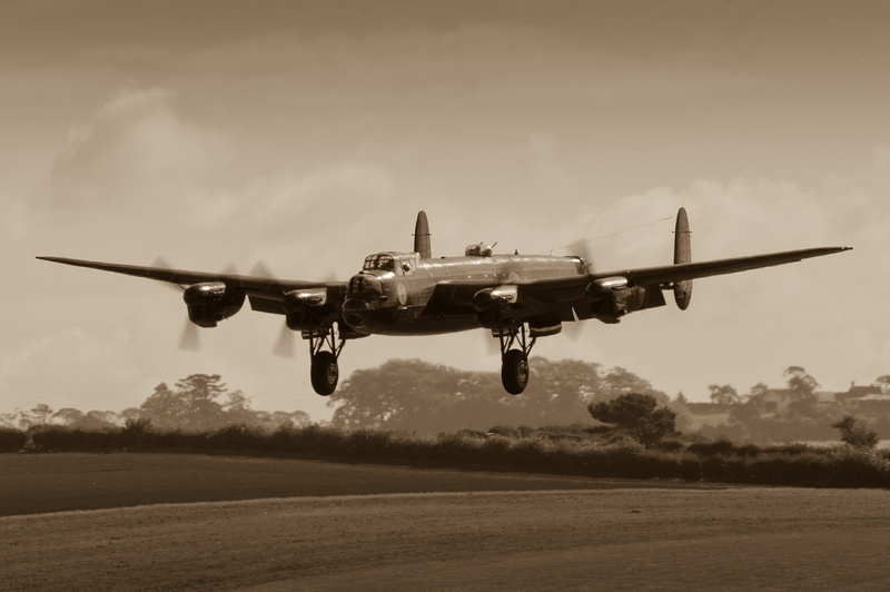 bomber, 1080P, heavy, Avro Lancaster, four-engine