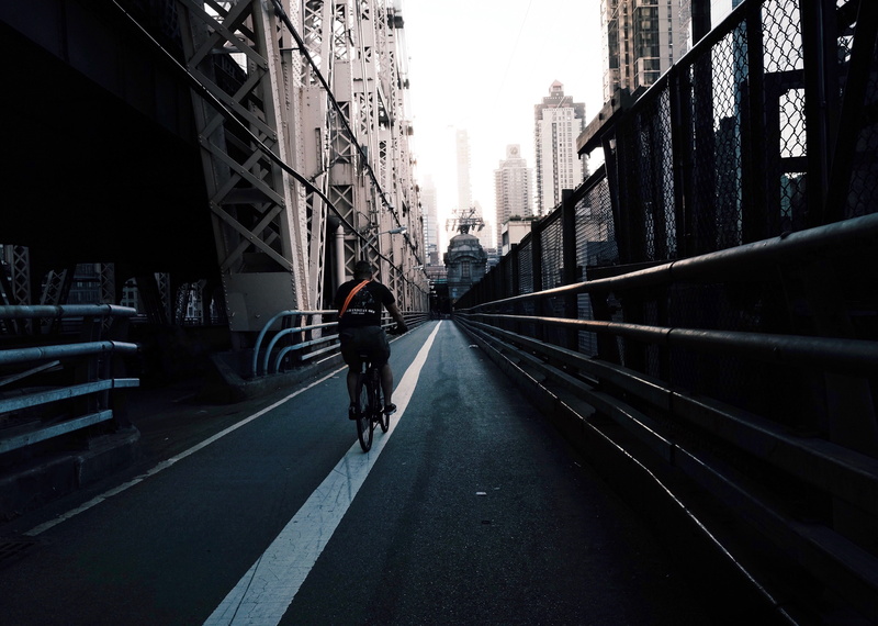 cycling, manhattan, old, real people, queens, bycicle, city life, ed koch queensboro bridge, lane, motion, built structure, road, mode of transportation