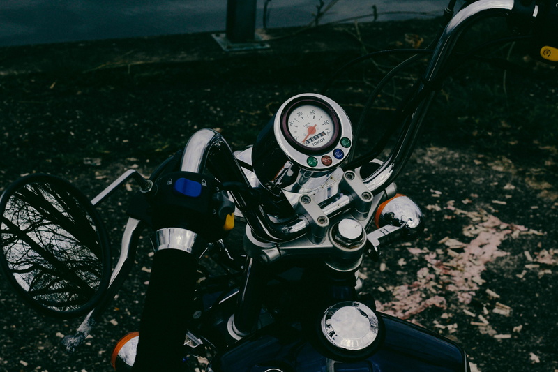 city, travel, nature, field, bycicle, motor, vehicle, bike, stone, buttons, blue, handlebar, urban, bricks, wheel, street, parking, motorcicle, no people