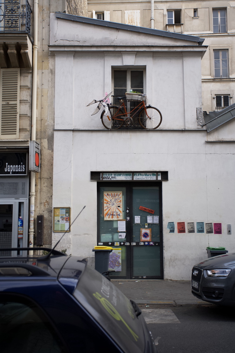 creativity, communication, window, 4K, motor vehicle, building exterior, text, mode of transportation, france, bycicle, building, car, residential district