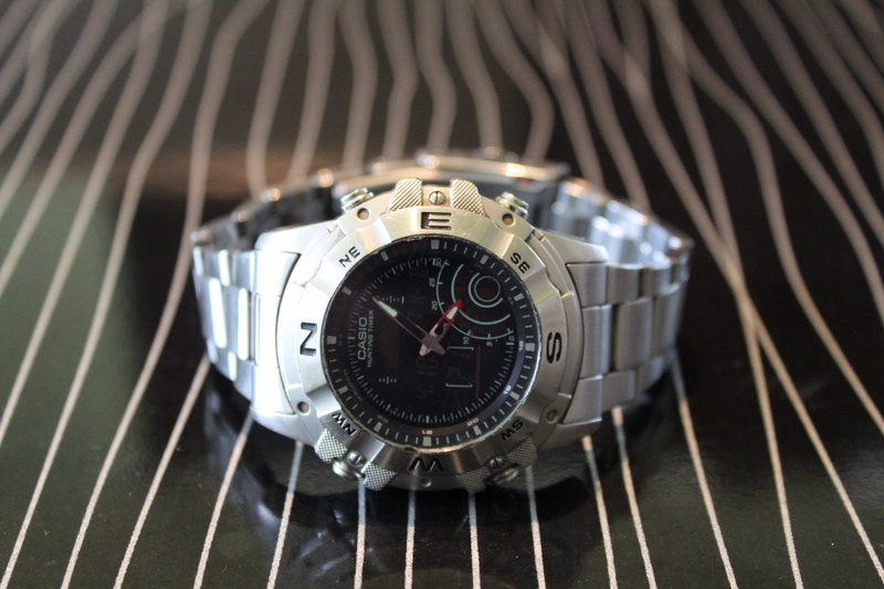 alloy, close-up, clock, technology, watch, indoors, time, steel, studio shot, single object, no people, fashion accessories, wristwatch, luxury, metal