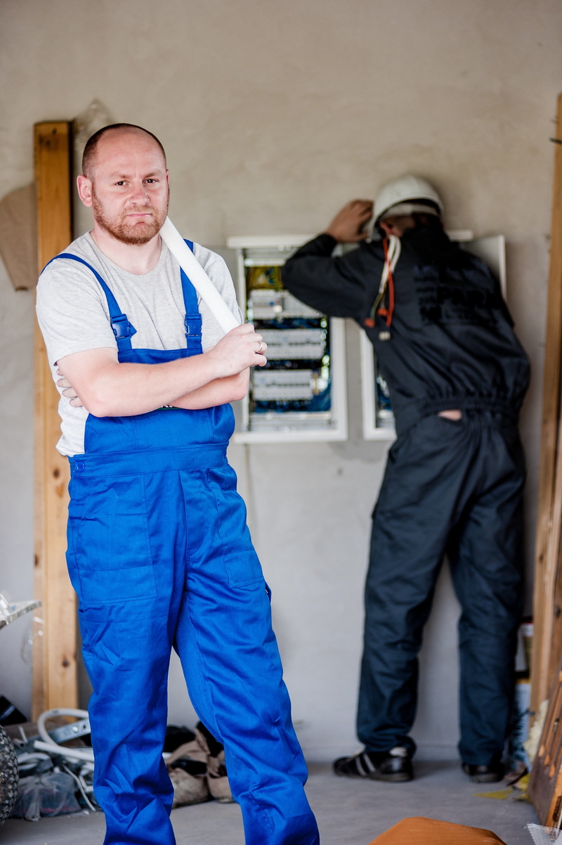 indoors, professional, the operator, factory, corporation, work, another, development, young men, adult, clothing, males, tools, electric, worker, the foreman