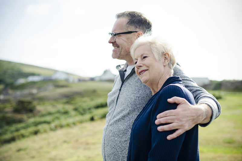 retired, elderly, mature adult, focus on foreground, adults, happiness, romantic, couple - relationship, woman, males, mature men, left, positive emotion