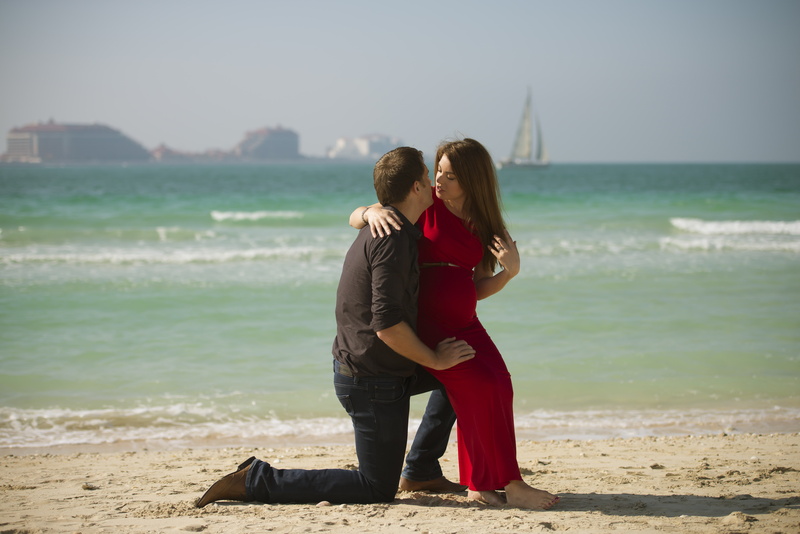 two people, arm around, togetherness, landscape., land, red, the young man, positive emotion, 5K, sailboat, outdoors, water, sea, s, young women, hairstyle