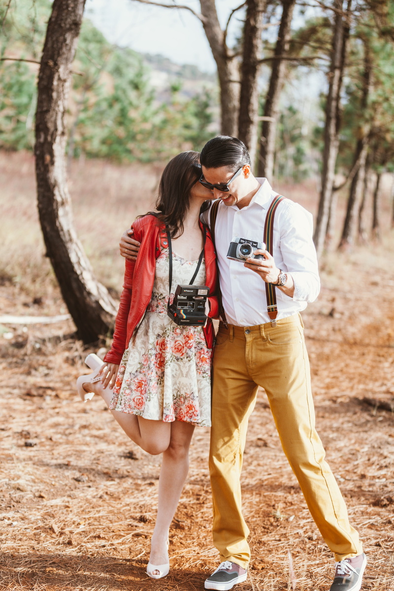 couple - Relationship, forest, two People, leisure activity, full length, women, men, people, happy, young men, couple in love, camera, backpack, young Women