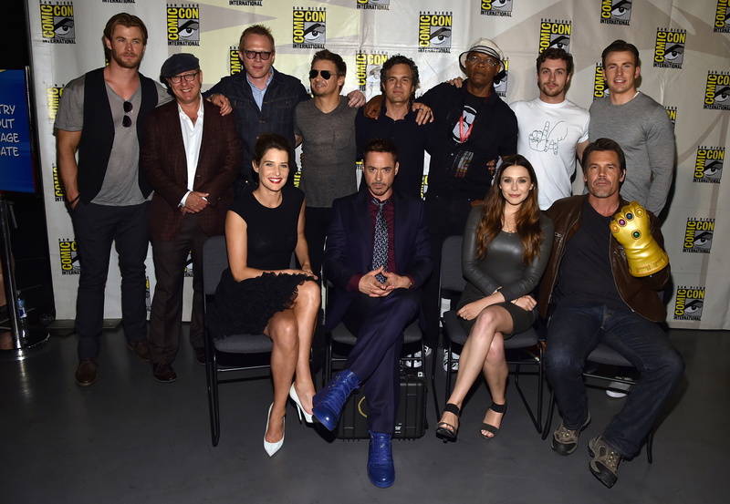 office, Cobie Smulders, caucasian Ethnicity, design, sitting, positive Emotion, females, Mark Ruffalo, togetherness, young Women, other, front view, happiness