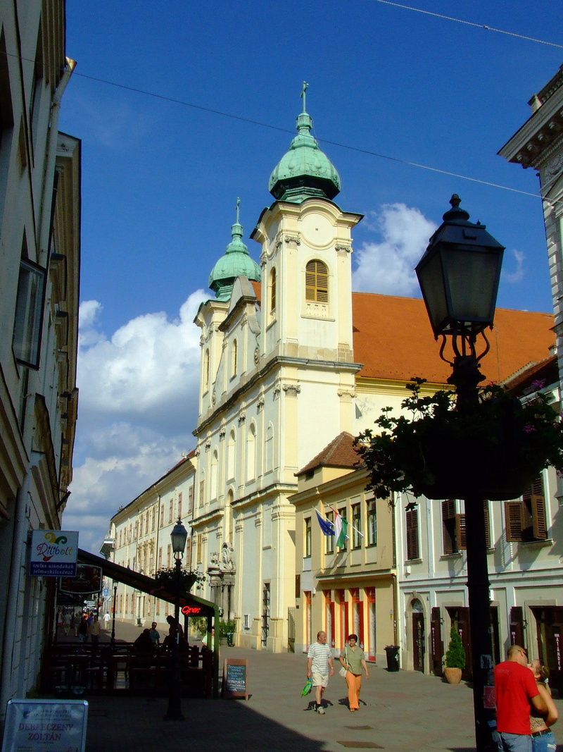 town, photos, place of worship, religion, Hungary, cultures, building, Király, 2K, church, sky, large group of people, ly, spire, public domain, clock tower