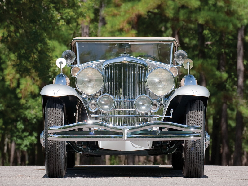 luxury, metal, transportation, no people, focus on foreground, Oldtimer, chrome, 1929 Duesenberg, retro styled, outdoors, plant, mode of transportation