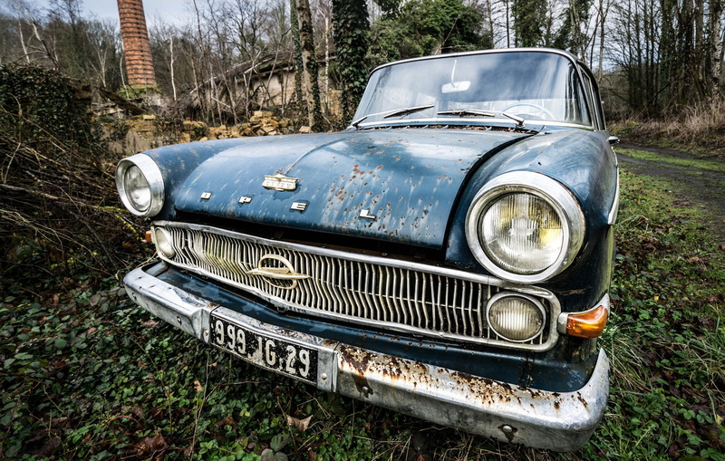metal, chrome, outdoors, transportation, plant, deterioration, silver colored, motor vehicle, abandoned, land vehicle, car, rusty, run-down, Oldtimer, no people