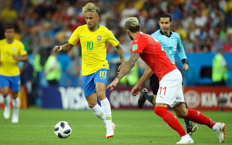 grass, athlete, soccer ball, soccer team, playing, match - sport, sport, focus on foreground, soccer player, effort, 4K, soccer field, brazil, group of people