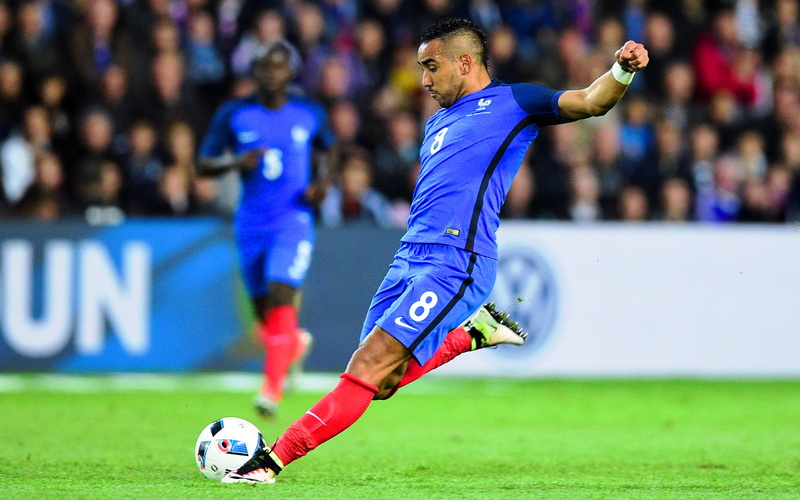 outdoors, male, grass, ball, Sports, soccer player, soccer uniform, sports equipment, athlete, soccer field, france, sports uniform, soccer, competition
