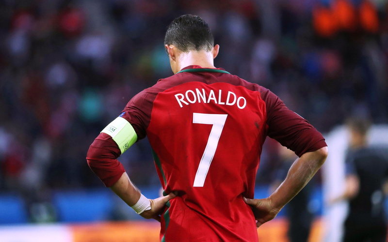 rear view, match - sport, Football, sport, cristiano, sports uniform, focus on foreground, adult, red, athlete, clothing, young adult, text, waist up, one person