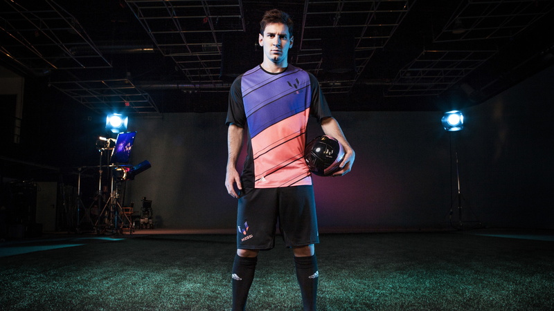 messi, 5K, euro 2016, standing, portugal, holding, winner, lionel, Cristiano Ronaldo, ball