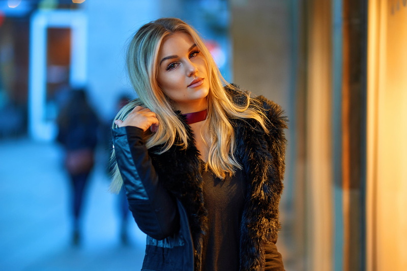 hair, happiness, beautiful woman, hairstyle, young women, adult, smiling, long hair, women, clothing, black coat, outdoors, 1080P, casual clothing, consumerism