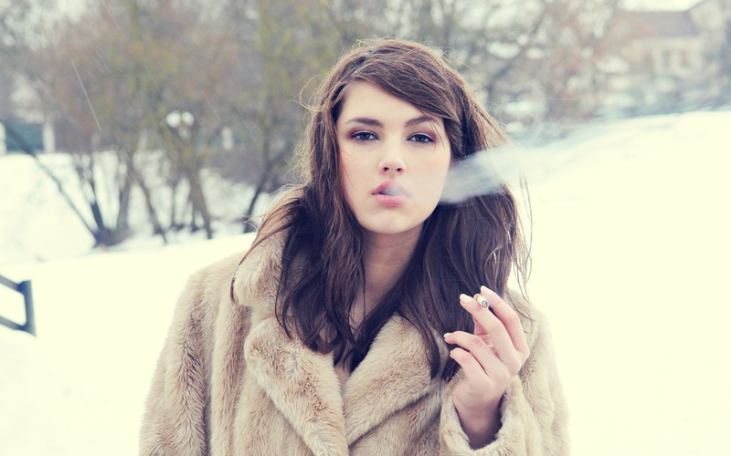dark eyes, looking at camera, women, scarf, teenager, portrait, long hair, smoking, outdoors, fur coats, cold temperature, clothing, snow, Caucasian, beauty