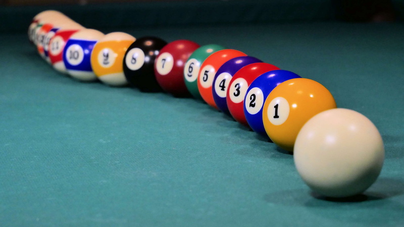 leisure games, pool cue, pool ball, multi colored, table, leisure activity, no people, nightlife, indoors, 4K, sport, still life, relaxation, billiards