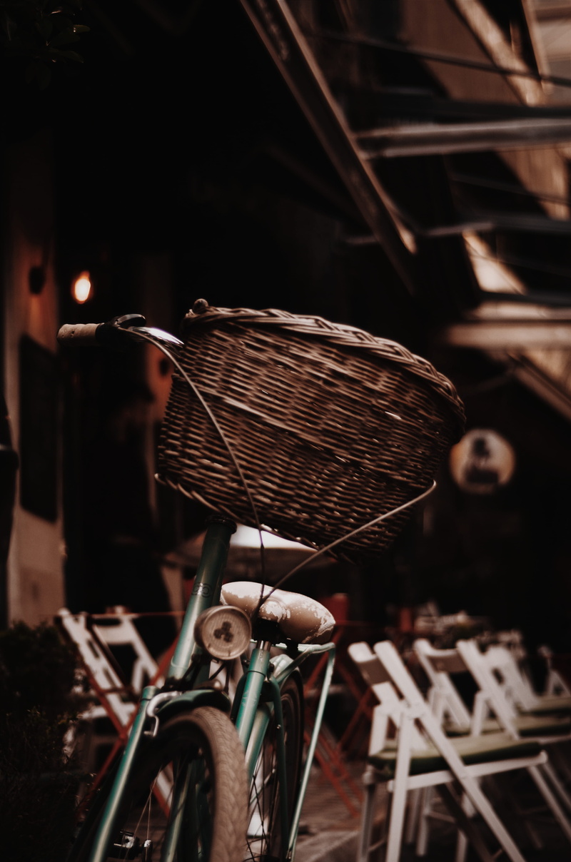 no people, focus on foreground, container, wicker, bicycle basket, vintage, old, basket, built structure, vehicle, bicycle, day, parking, recreation, stationary