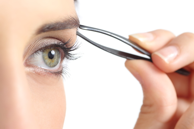 eyes, woman, 5K, tweezers, eyebrows