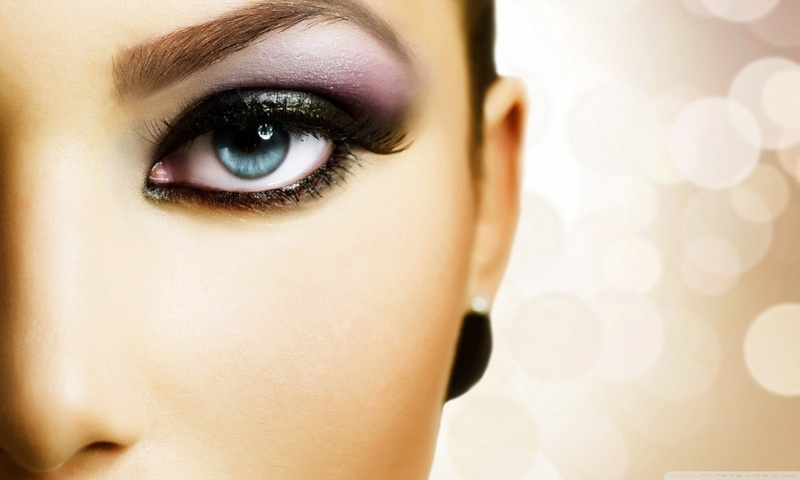 fashion, make-up, young women, eyeshadow, beautiful people, glamour, eye, human body part, eyeliner, human eye, body part, one person, blue eyes, iris - eye