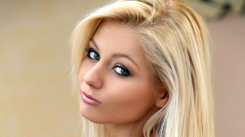 beautiful people, luxury, hair, women, hairstyle, glamour, body part, adult, eyeshadow, make-up, young adult, modern, beauty, beautiful woman, human hair