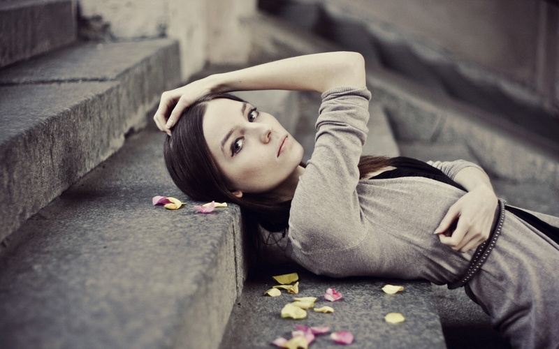 depression - sadness, selective focus, indoors, headshot, young women, contemplation, hairstyle, adult, looking at viewer, one person, brown hair, women