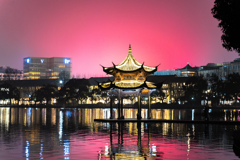 hangzhou lake, travel, china, nature, architecture, 5K, building exterior, night, festival, urban, outdoors, no people, lighting, chinese, history, cityscape