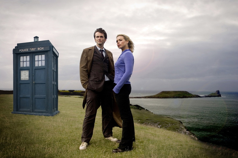 young men, tardis, Bbc, sky, drama, series, young adult, Comedy, standing, 2K, real people, couple - relationship, Futuristic, heterosexual couple, love