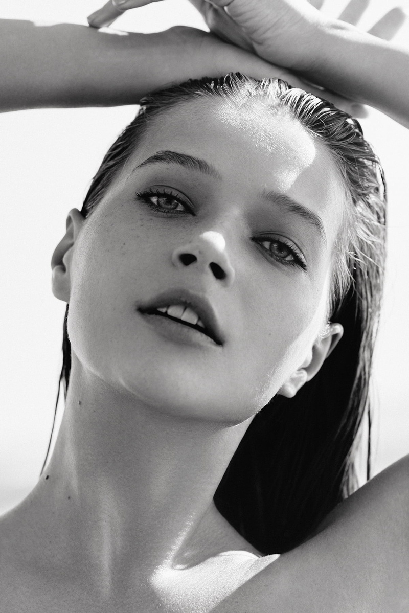 looking at viewer, monochrome, 720P, Liza Kei, model, women outdoors, Christopher von Steinbach