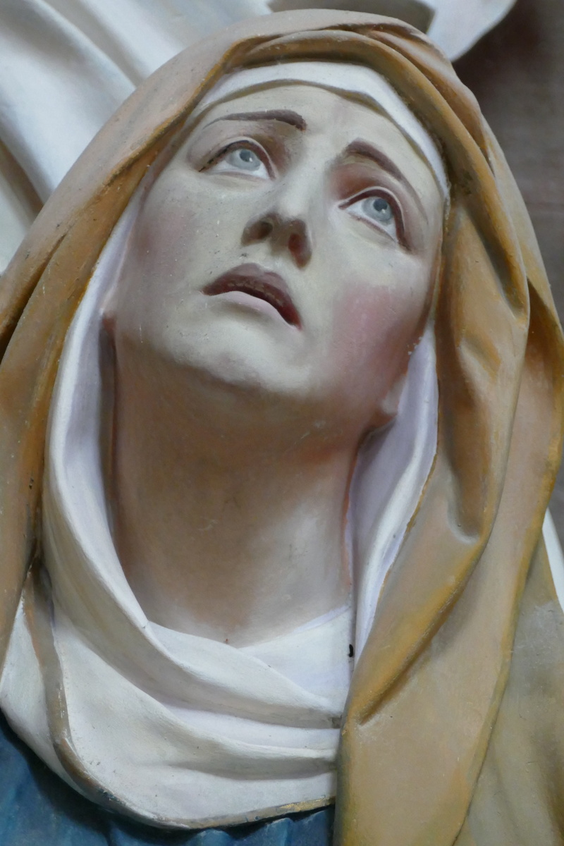human representation, male likeness, 5K, art and craft, church, indoors, female likeness, mary, madonna, statue, spirituality, close-up, religion, art