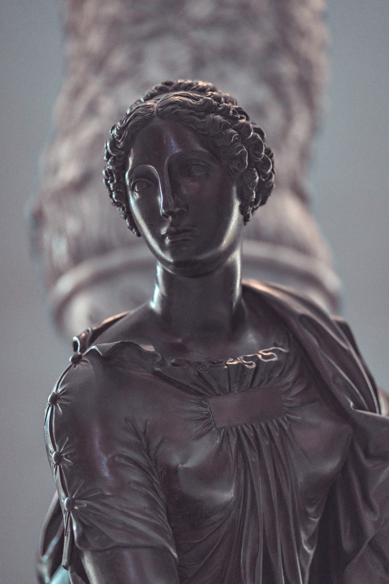 lady, the past, 4k, spirituality, craft, black, architecture, religion, louvre museum, sculpture, background, human representation, close-up, focus on foreground