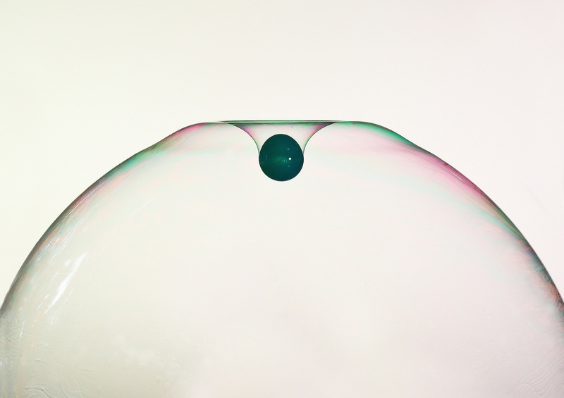 color, beaded, wet, abstract, soap bubble, shiny, drop of water, spray, indoors, white background, copy space, impact, purity, liquid, studio shot, clean