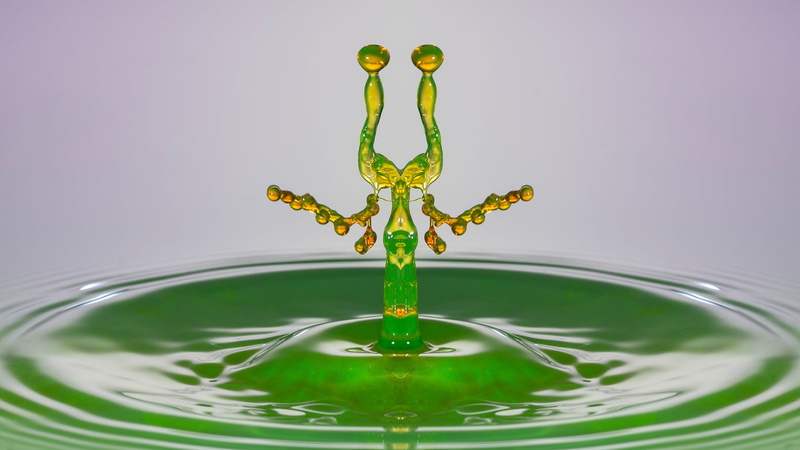 spray, solenoid valve, studio shot, green color, mirroring, reflection, splashing, 1080P, close, splashing droplet, motion, rippled, drop-on-drop, green