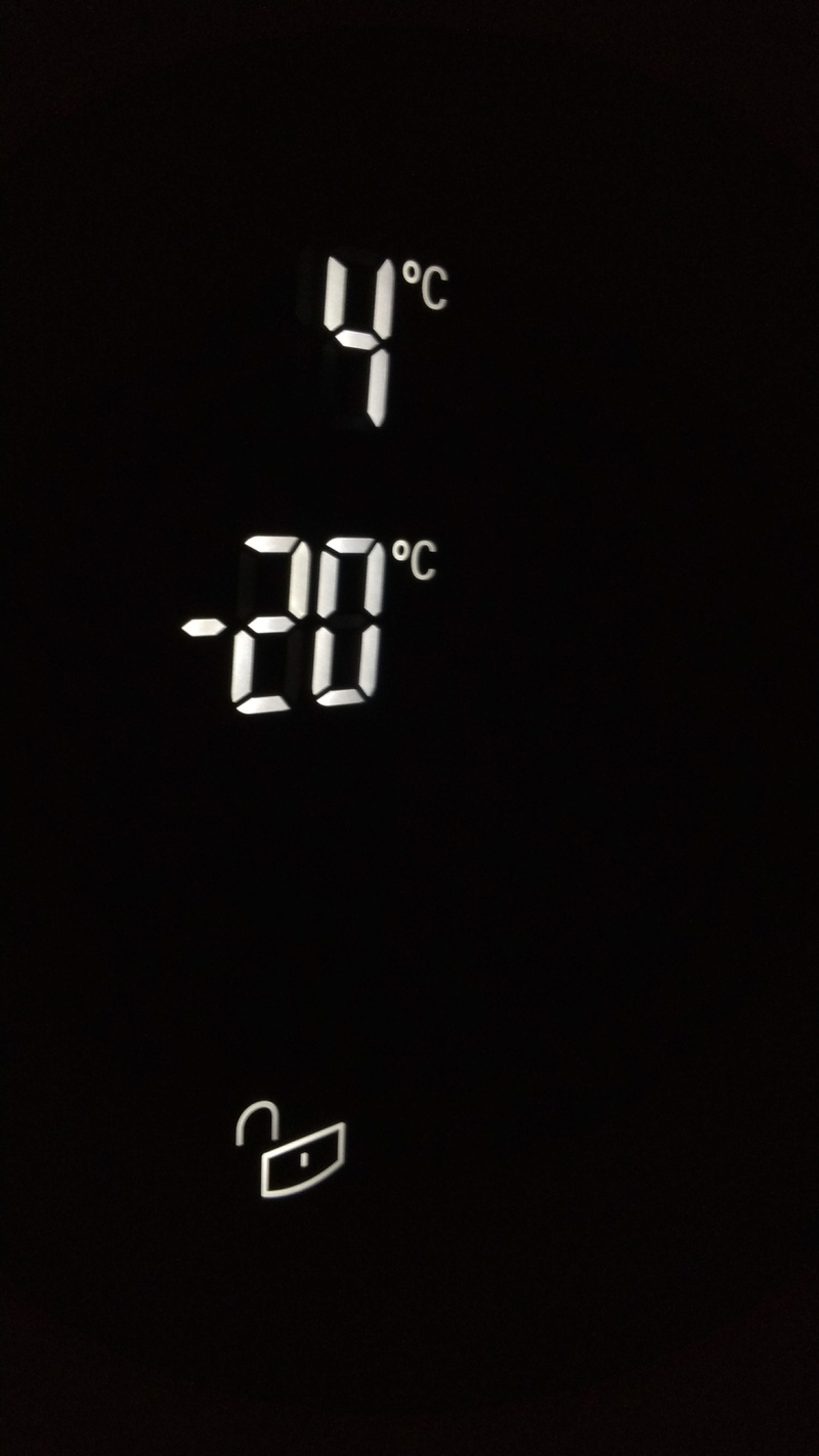 modern, electronics, symbol, display, night, 5K, close-up, number, illuminated, screen, black background, temperature, electronic, digital, time, sign