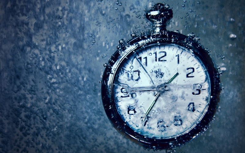 pocket, silver, old-fashioned, old, snow, number, cold temperature, colored, clock, 12 OClock, antique, water, blue, timer, drops, instrument of Time, circle