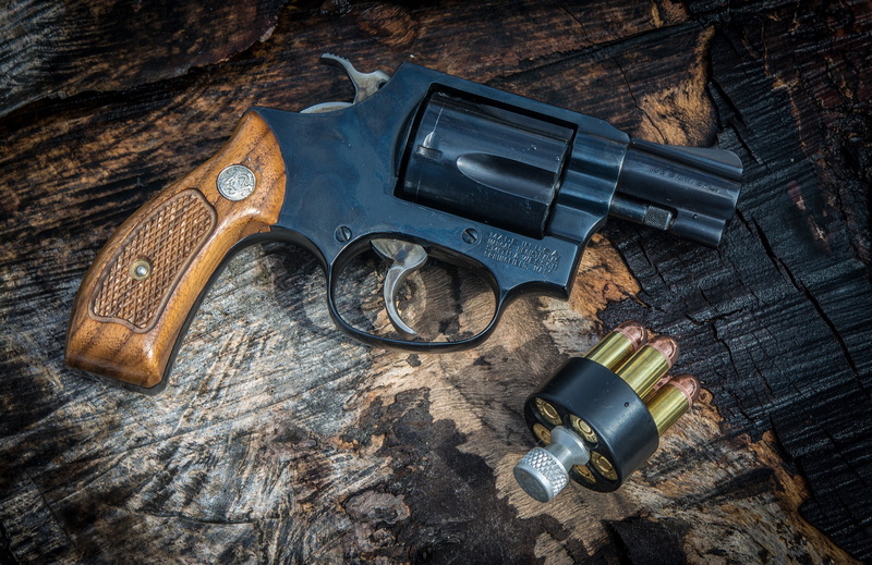 violence, background, 1080P, brown, communication, table, security, aggression, social issues, handle, sign, handgun, warning sign, indoors, still life