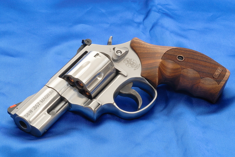  Smith and Wesson, 2K, Revolver, Background, Weapons, Model 686P, Canvas