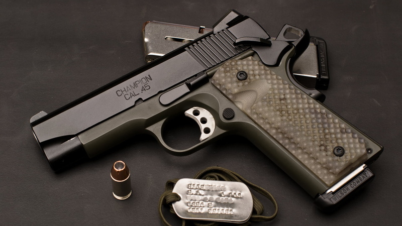 law, knife - weapon, pistol, Springfield, Custom, handgun, silver colored, government, close-up, tuning, gray background, Armory, violence, m, handcuffs