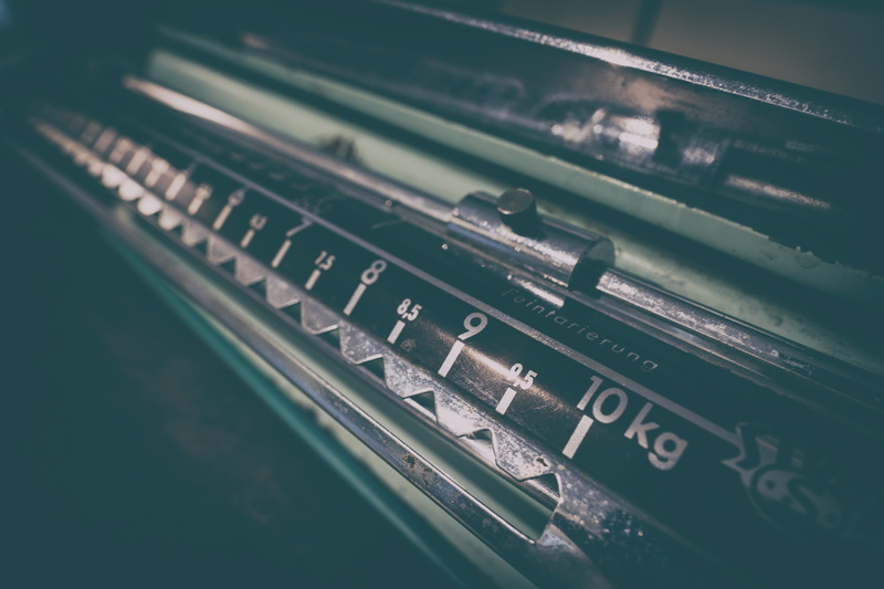 weight, indoors, kitchen utensil, connection, measure, kg, electrical equipment, high angle view, weigh, selective focus, audio equipment, equipment, communication