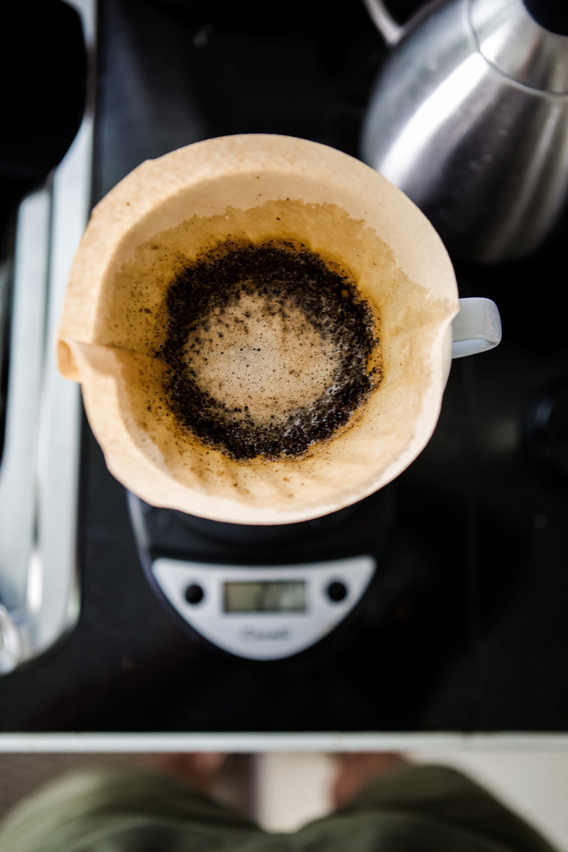 directly above, food and drink, beverage, refreshment, appliance, pottery, chemex, custard, frothy drink, food, mug, drink, scales, crockery, style, coffee cup