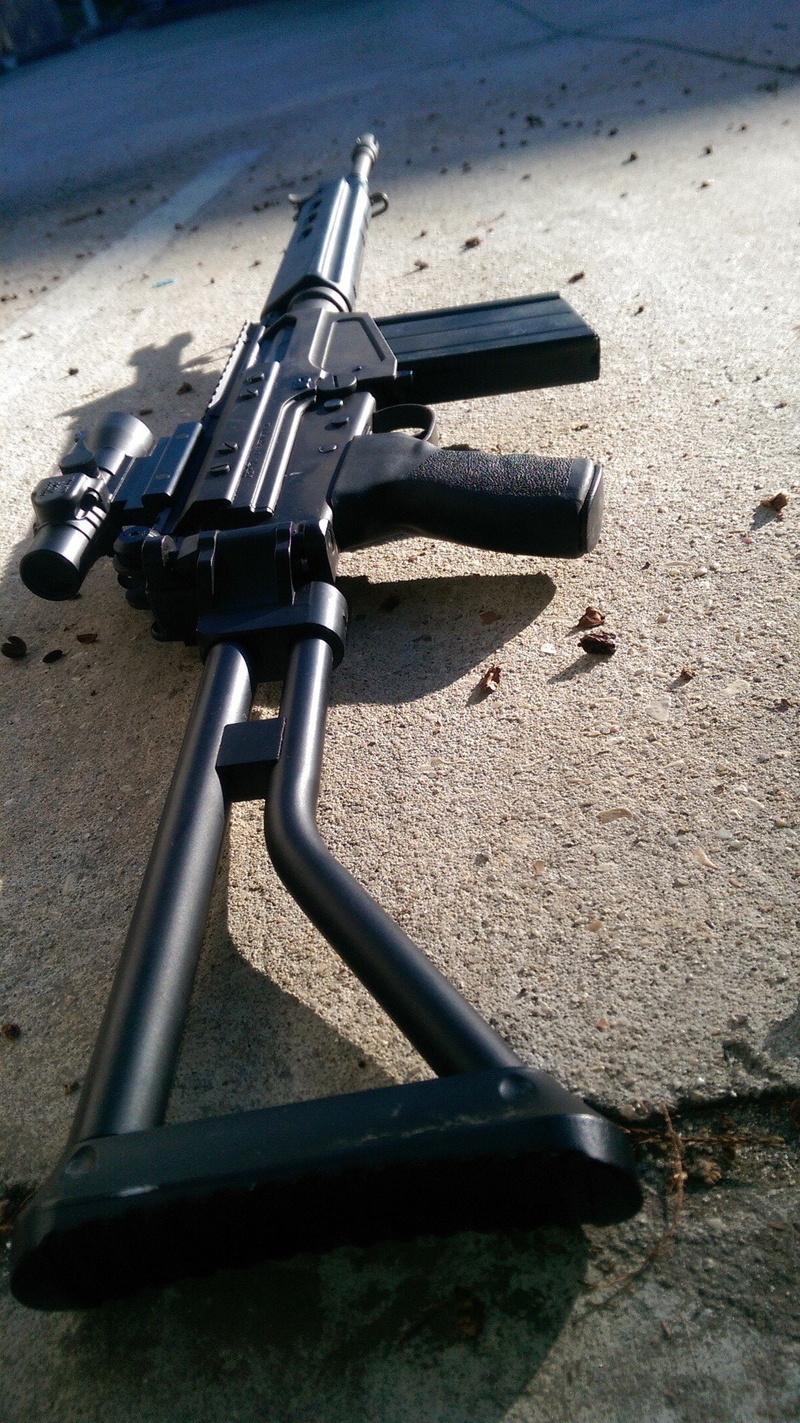 day, threats, rifle, outdoors, sign, machine gun, target shooting, 1080P, metal, gun, crime, no people, weapon, sand, high angle view, close-up, shadow