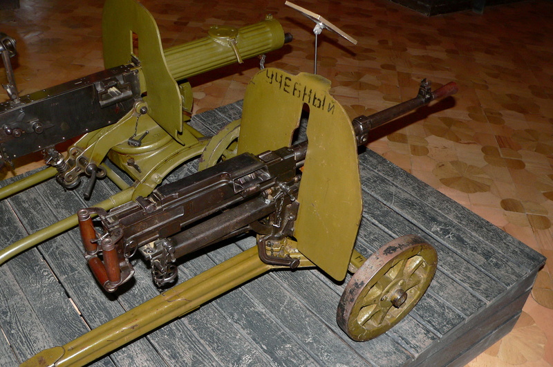 easel, great, automatic, rate, time, demonstration, color, 2K, wheel, metal, Historical, interesting, machine gun, weapons, light, protective, 7.62×54 mm R