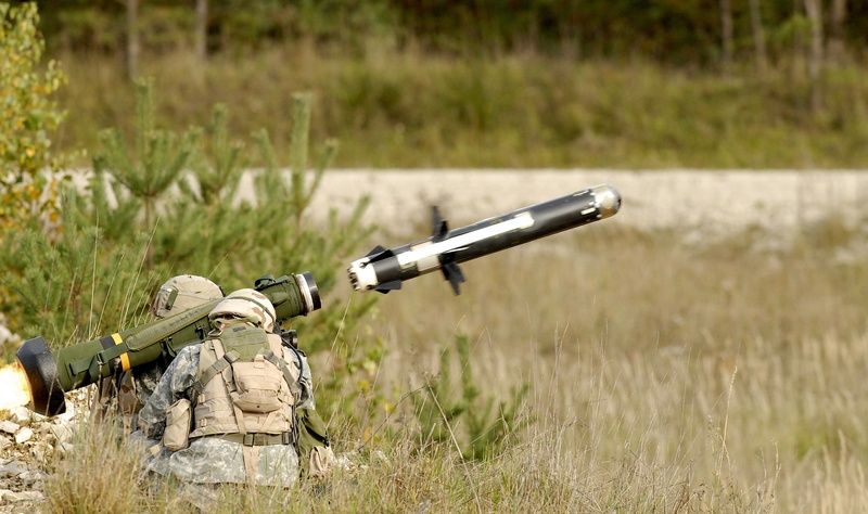 uniform, firing, plant, army, rifle, day, rpg, person, anti tank missile, machine gun, photo, aiming, nature, weapon, battle, focus, government, aggression