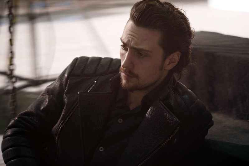 relaxation, Aaron Taylor-Johnson, handsome, one Person, hood - clothing, casual Clothing, human Face, biker, confidence, hairstyle, waist up, brown Hair