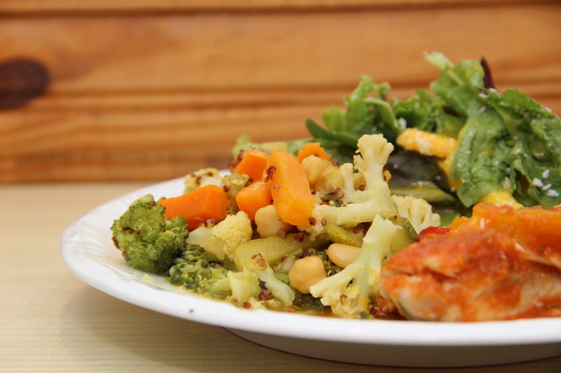 garnish, broccoli, meat, serving size, eat, no people, salad, food and drink, brasileira, tasty, cook, kilo, dinner, nutrition, green, vegetable, focus on foreground