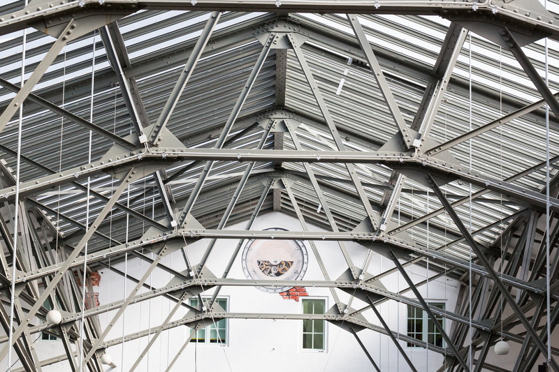 full frame, construction Industry, metal, car, arch, hall, roof beam, kg, roof, steel beams, heavy duty crane, architecture, indoors, geometric shape, ceiling