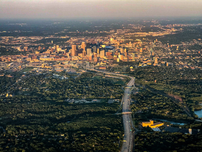 nature, memphis, outdoors, skyscraper, office building exterior, architecture, city, building, crowd, cityscape, sky, transportation, high angle view, city life