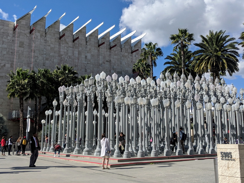 large group of people, person, building exterior, path, building, history, crowd, 5905 wilshire blvd, tree, 4K, built structure, plant, architectural column