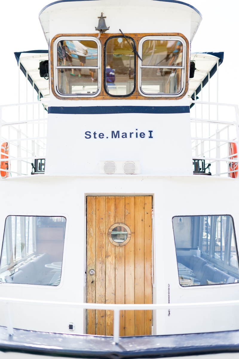 rail transportation, deck, outdoors, mariel, mode of transportation, white, 5K, ste, brown, text, day, ferry, travel, boat, car, communication, yatch