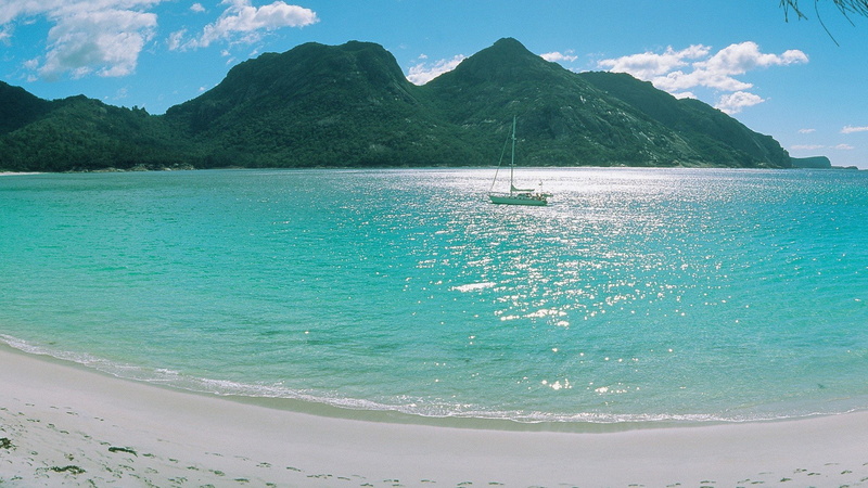 forests, calm, sand, sea, 1080P, beaches, turquoise, yatch, mountains, waters, clouds, landscapes