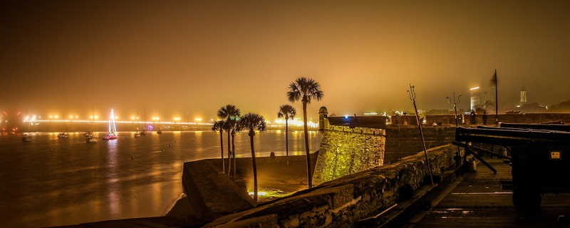 historic, palm trees, evening, beach, masonry, palm tree, wall, saint augustine, water, travel destinations, night, street light, fort, florida, fog, connection